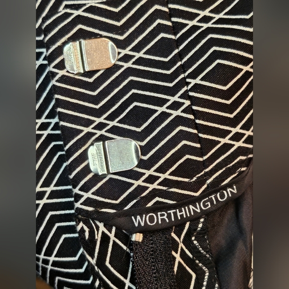 Women's Worthington Dress Shorts Size 6 - Picture 4 of 4